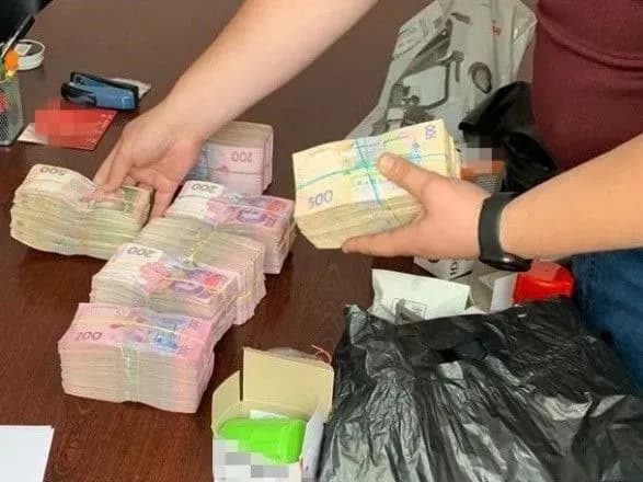У Києві викрили міжрегіональний конверт-центр із багатомільйонним обігом