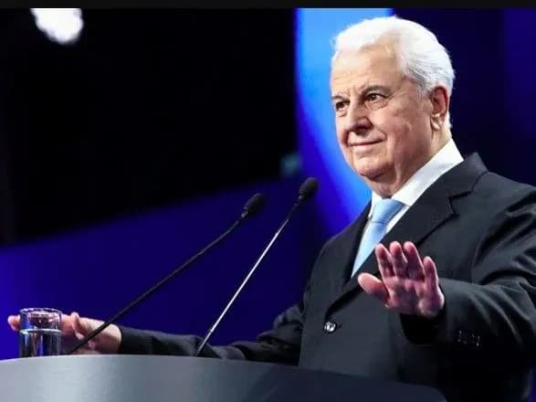 Кравчук є одним із найкращих дипломатів української сучасності, він піднімає "Мінськ" - Зеленський