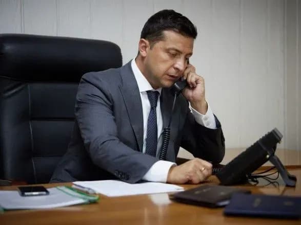 Зеленський поговорив із Помпео про ситуацію на Донбасі і події у Білорусі