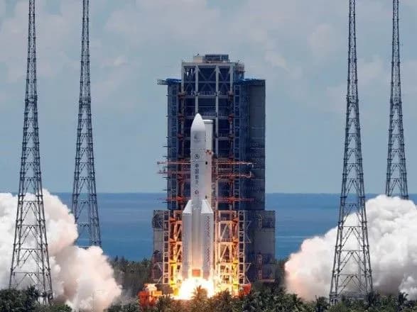 Китайський зонд "Тяньвень-1" пролетів понад 100 млн км на шляху до Марса