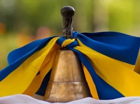Школи Чернівців розпочнуть навчання дистанційно, дитсадки не працюватимуть
