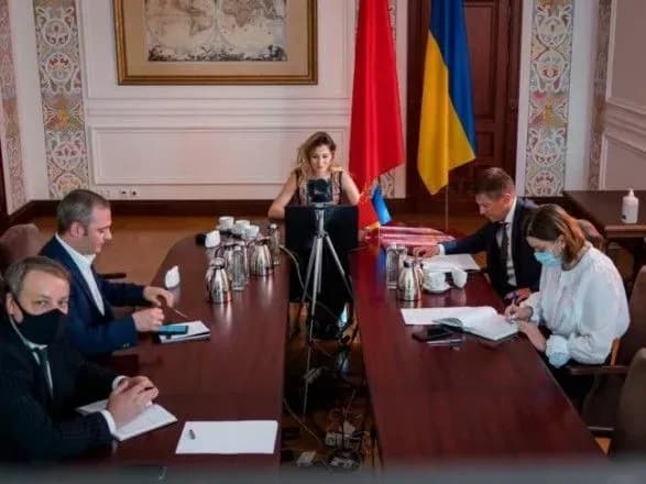 Україна та Китай нарощуватимуть обсяги практичної співпраці