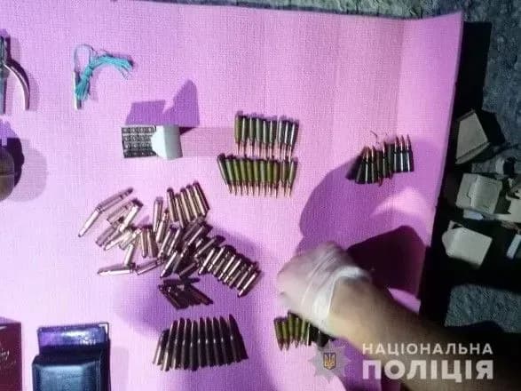 В Николаеве задержали военного с гранатами и сигнальными ракетами