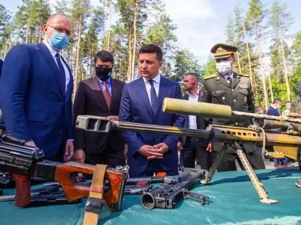 Зеленський, Шмигаль і Разумков привітали розвідників із професійним святом