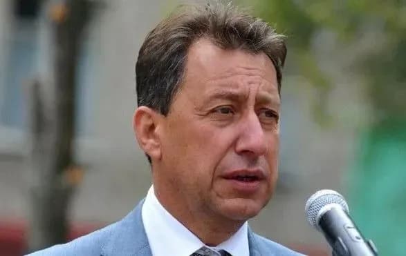 Комарницький: відмова від виборів в окремих районах Донбасу розходиться з Конституцією України