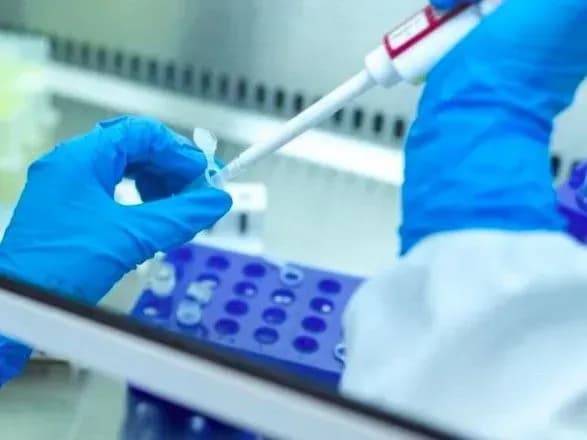 Депутати вимагають тестувати на COVID-19 усіх столичних школярів і вчителів