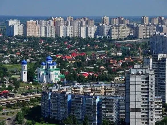 У Києві за добу зафіксували близько 300 випадків COVID-19, найбільше - у Деснянському районі