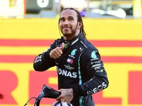 Вісім пілотів не фінішували: Хемілтон тріумфував на Гран-прі “Формули-1” в Італії