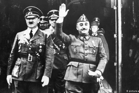 Правительство Испании официально осудило режим Франко