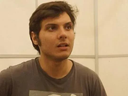 У Києві побили стендап-коміка через жарти про “традиційну українську сім’ю”