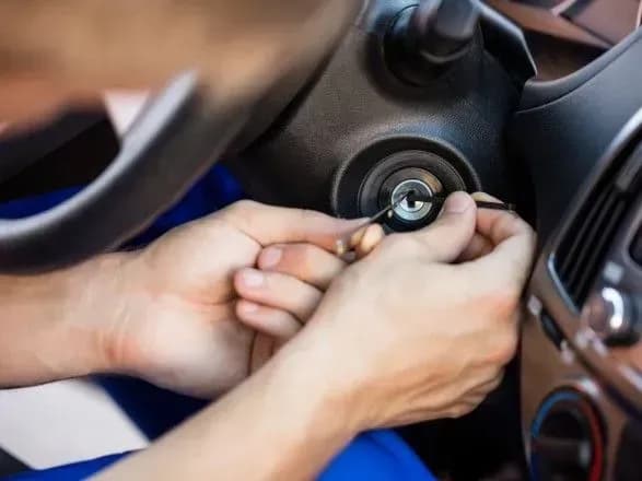 В Україні з початку року розпочато понад 3 тисячі проваджень щодо викрадення авто