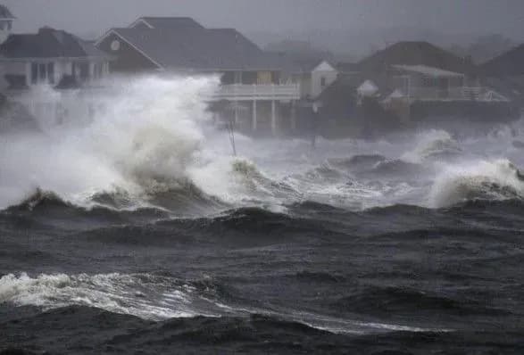 Українцям у США дали поради через наближення урагану "Селлі"