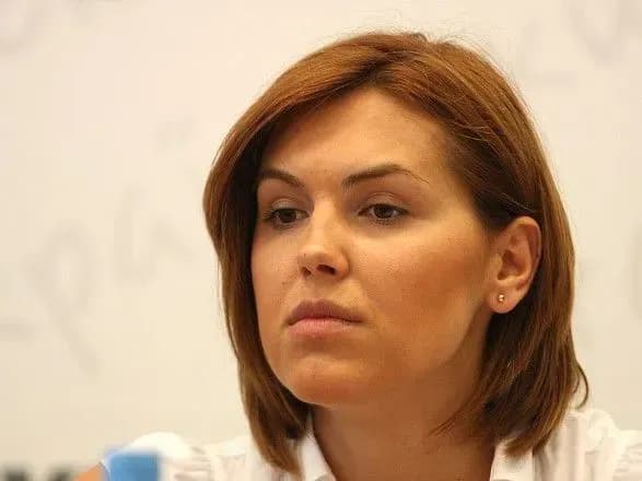 Оголошено в розшук зловмисника, який обікрав квартиру плавчині Яни Клочкової