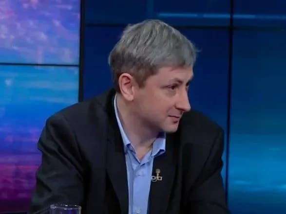 Експерт про "Facebook-ботів" на виборах: Кличко у соцмережах "вихваляється" та "атакує" опонентів