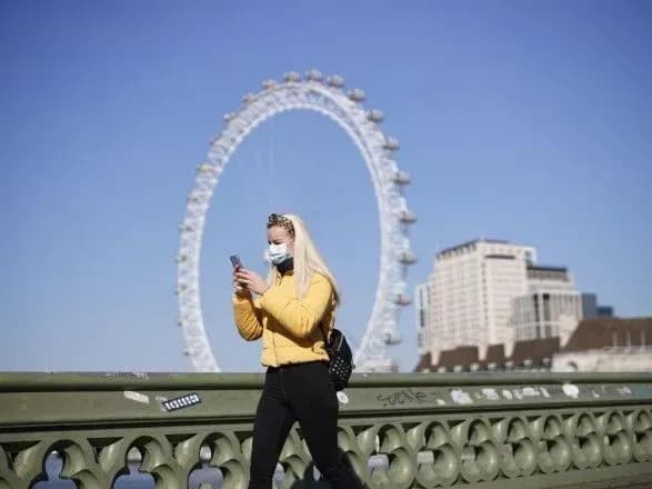Пандемія: прем'єр Британії оголосив про нові карантинні обмеження через COVID-19