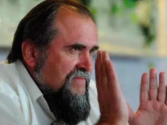 Ціни на алкоголь, ліки та овочі: економіст розповів, до чого готуватися взимку