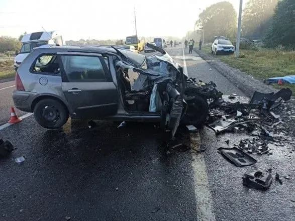 На Львівщині в потрійному ДТП загинули люди