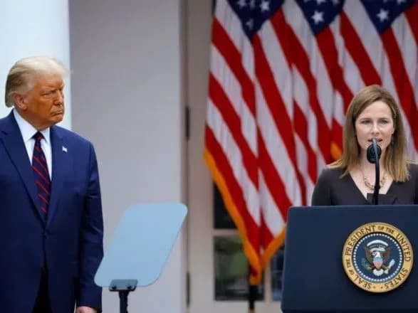Трамп висунув кандидатуру на посаду судді Верховного Суду, замість померлої Гінзбург