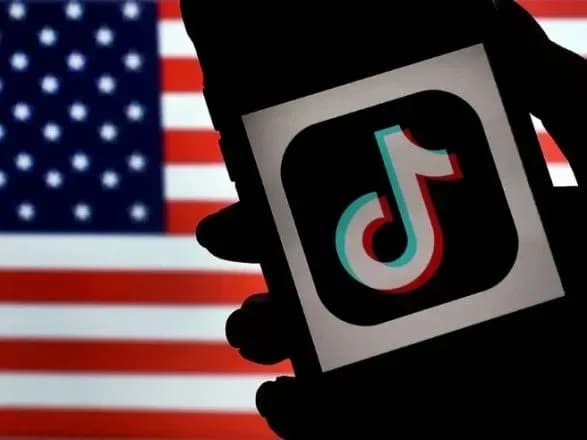 Суд в США тимчасово заблокував заборону Трампа на скачування TikTok