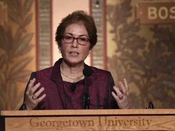 Експосла США в Україні Марі Йованович нагородили премією за сміливість