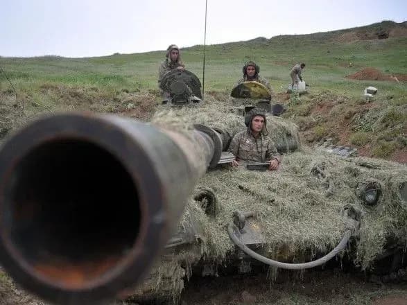 Ситуація у Карабасі: Туреччина заявила, що готова підтримати Азербайджан "і на полі бою"