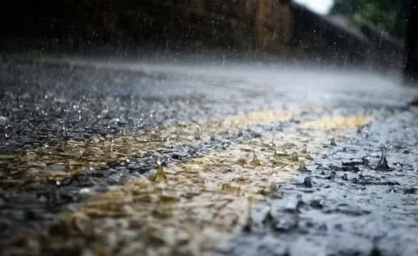 Дожди и до 27° тепла: прогноз погоды на сегодня