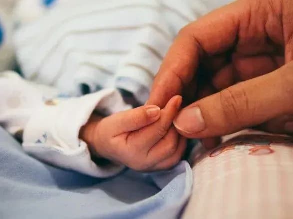 Зеленський привітав українців із Днем усиновлення