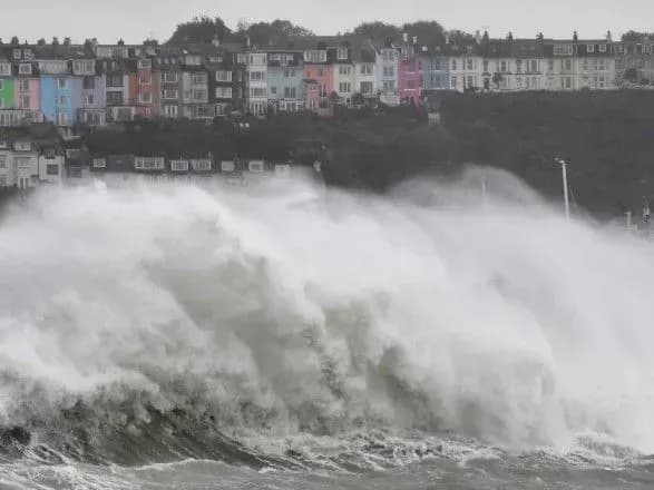 В Італії та Франції через сильну повінь після шторму є загиблі та зниклі без вісті
