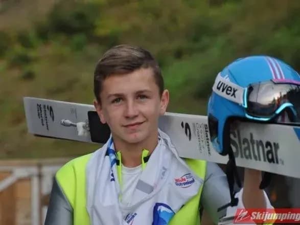 Представитель Украины победил на этапе Кубка "FIS" по прыжкам на лыжах с трамплина