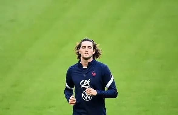 Півзахисник “Ювентуса” пропустить матч за чемпіонів світу проти України