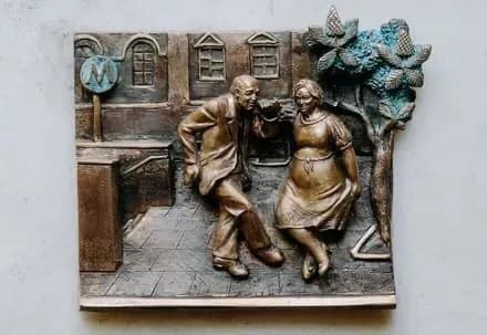 У столиці відкрили 27-му скульптурку “Шукай!”: ідею підтримала мережа Фокстрот