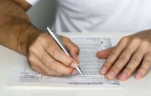 В Україні суттєво скоротилась кількість великих платників податків