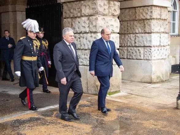 Україна та Британія започаткують спільний проект зі створення ракетного катера - Міноборони