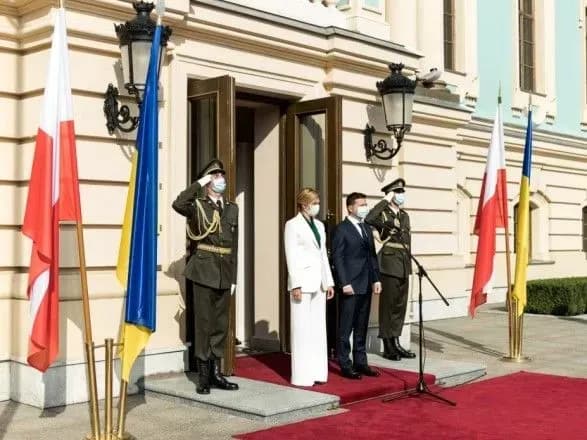 Зеленский заявил, что его взгляды с Дудой о путях завершения войны в Донбассе совпадают
