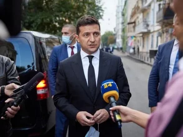 Зеленский обсудил с МI-6 суверенитет Украины, СМИ и фейковые новости