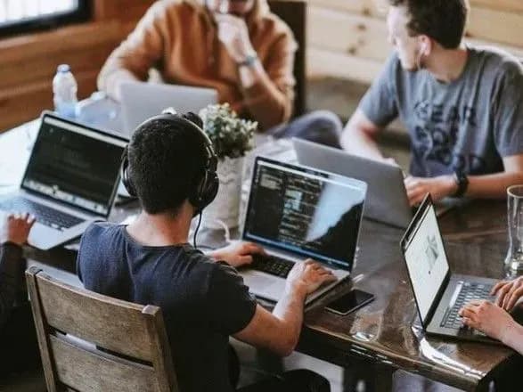 Актуально для белорусских айтишников: в Украине упрощено оформление вида на жительство