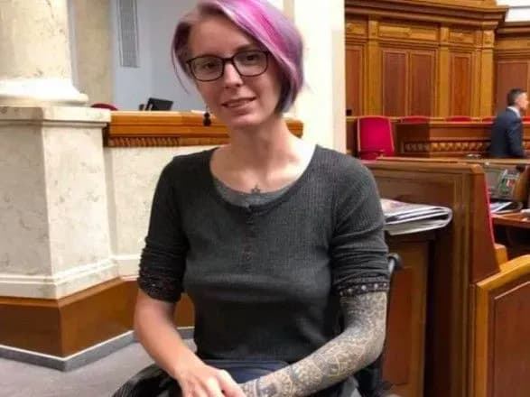 У хворої на COVID-19 нардепа Зінкевич погіршився стан