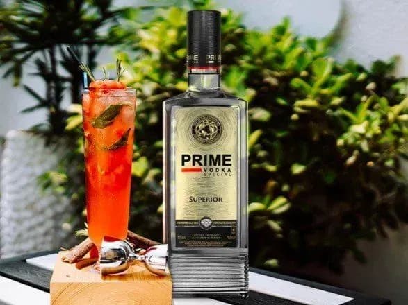 Найкращі алкогольні напої для онлайн-вечірки в період пандемії порадили експерти