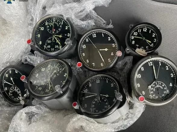 Українець намагався вивезти за кордон комплектуючі до військових літаків