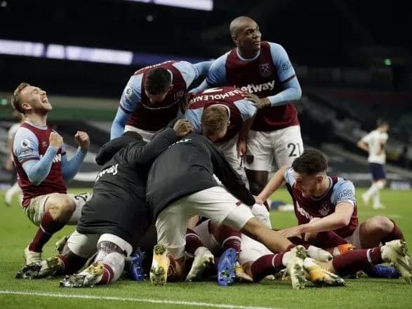 Поява Ярмоленка допомогла "Вест Хему" відіграти три голи у матчі з "Тоттенхемом"