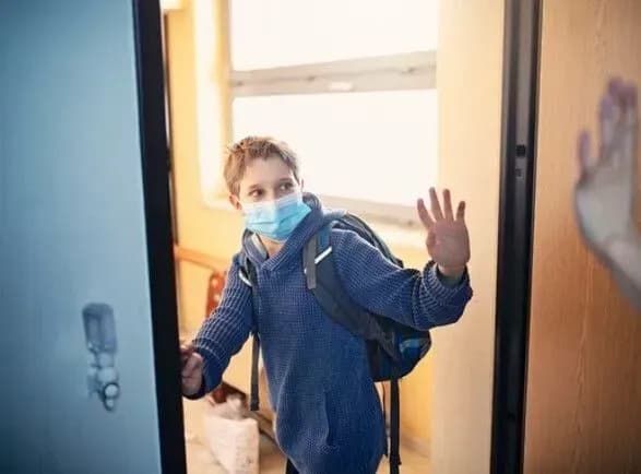 Початкові класи повернуться до школи після канікул навіть при зростанні захворюваності – Бабак