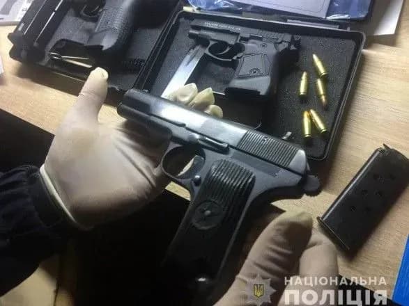 В Україні ліквідували розгалужену систему збуту зброї
