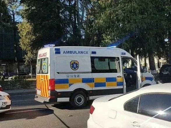 Захоплення заручників у Грузії: декілька десятків людей вже шосту годину у полоні, названі вимоги