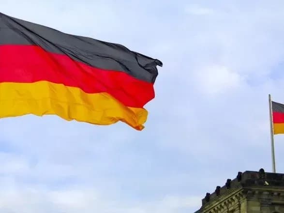 Пандемія: у Німеччині добова кількість заражень коронавірусом вперше перевищила 10 тисяч