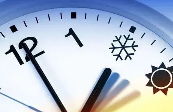 ЄС через COVID-19 відклав розгляд питання щодо скасування переходу на зимовий час