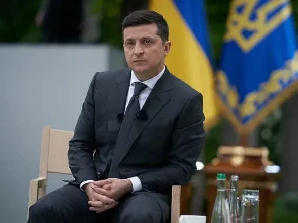 Зеленський закликав Шмигаля посилити підтримку людей з інвалідністю для мінімізації ризиків від COVID-19