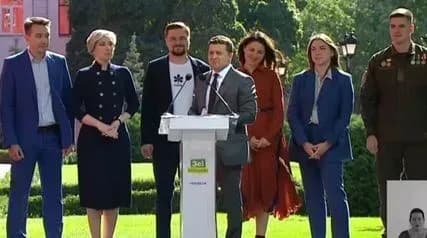 Завдяки новим яскравим кадрам “Слуга народу” перемагає в Києві - ЗМІ