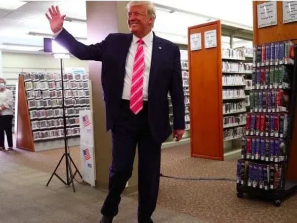 Трамп достроково проголосував на президентських виборах США