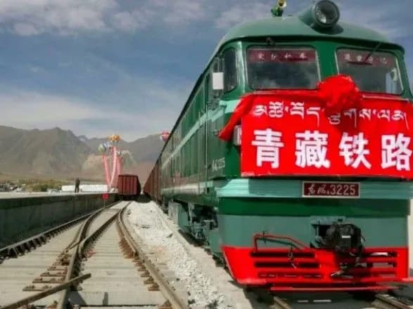 До України вирушив перший потяг маршруту вантажоперевезень "КНР-Європа"