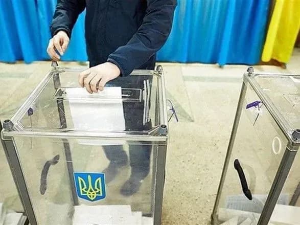 В Ужгороді ймовірно незареєстрованим особам видали бюлетені - ОПОРА